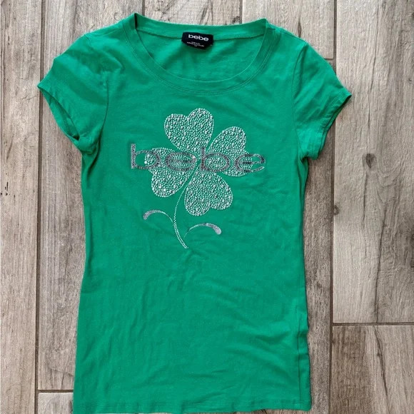 Shamrock rhinestone shirt - Picture 1 of 4